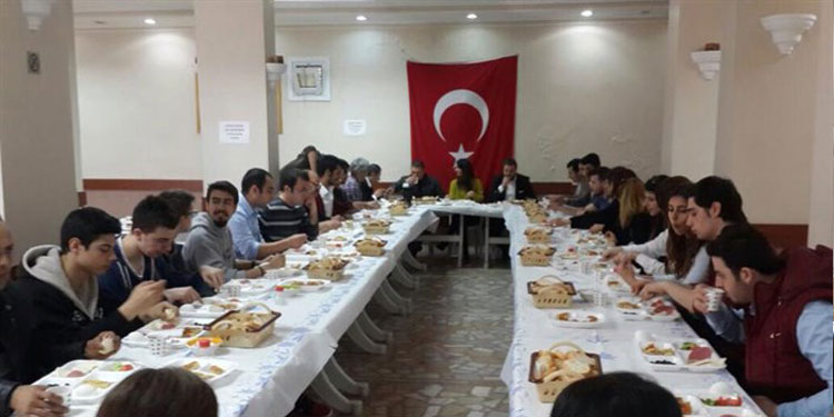 ÖRDEKHACI GENÇLERİ KAHVALTIDA BULUŞTU